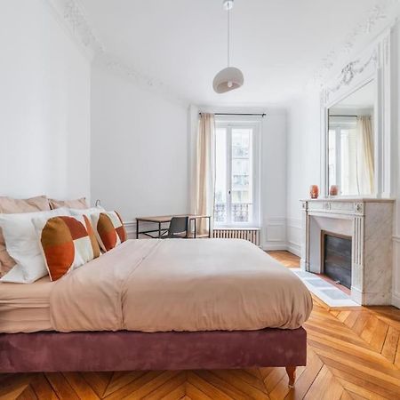 Haussmannian Apartment, Near Champs-Elysees Paris Luaran gambar