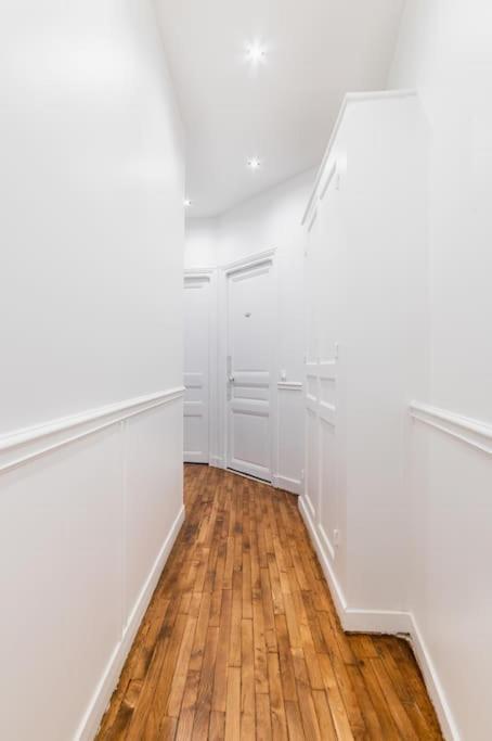 Haussmannian Apartment, Near Champs-Elysees Paris Luaran gambar